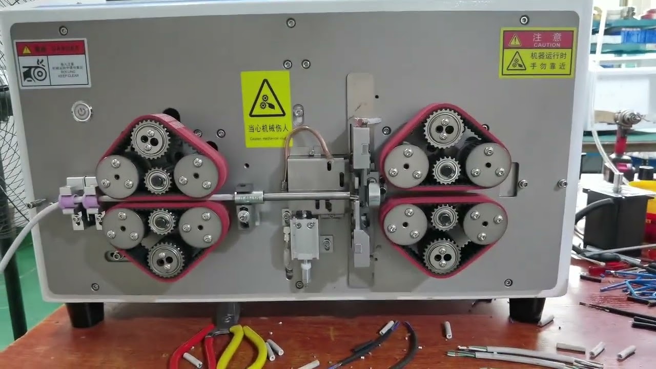 İç ve Dış Kılıf Sıyırma Makinesi - Kayış Tekerlekli Tip Endüstriyel Kablo İşleme