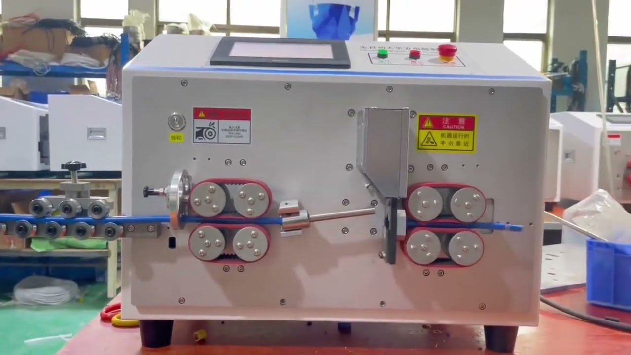 8 Tekerlekli Kayışlı Büyük Kare Kablo Sıyırma Makinesi - Yüksek Performanslı