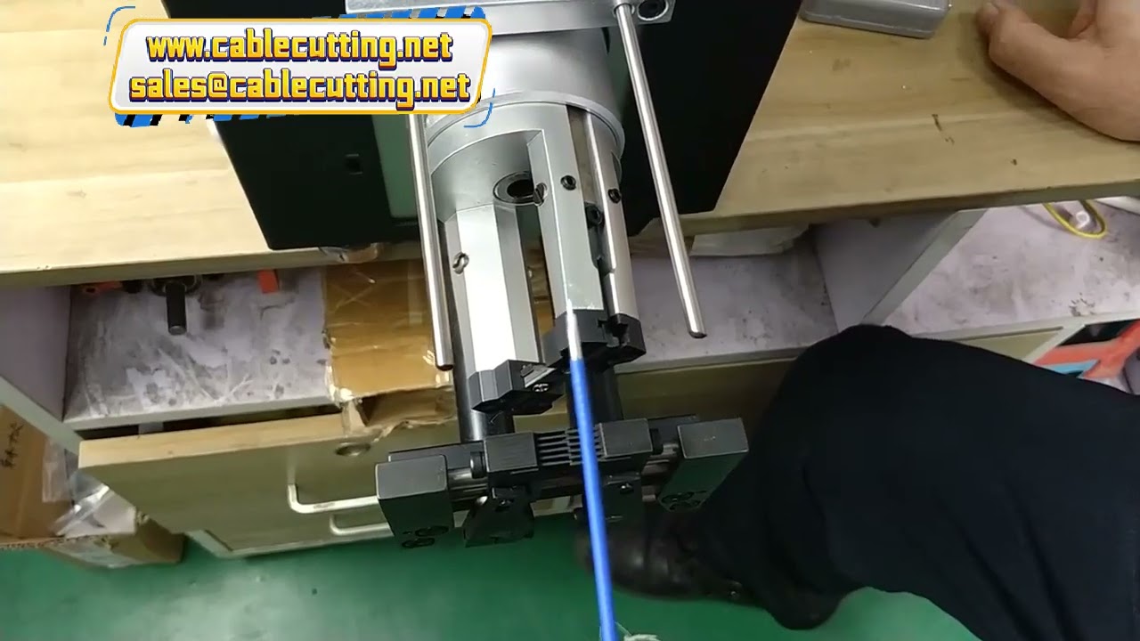 Koaksiyel Kablo Sıyırma Makinesi - Çok Katmanlı Triaksiyel Kablo İçin (1mm Çap)