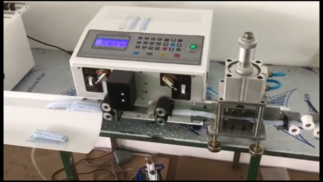 Yüksek Hassasiyetli Esnek Flat Kablo Kesme ve Sıyırma Makinesi