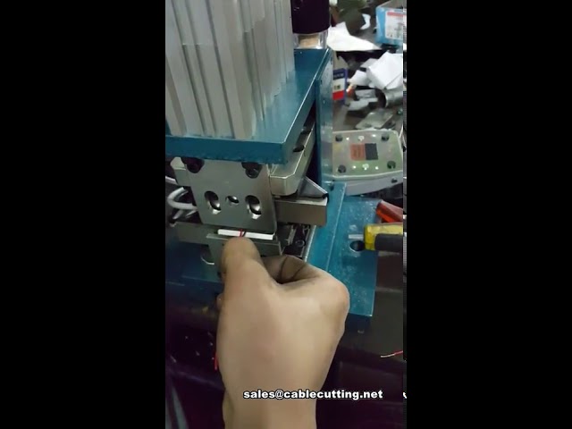 Pnömatik Tel Sıyırma ve Bükme Makinesi | Endüstriyel Tel İşleme Ekipmanı