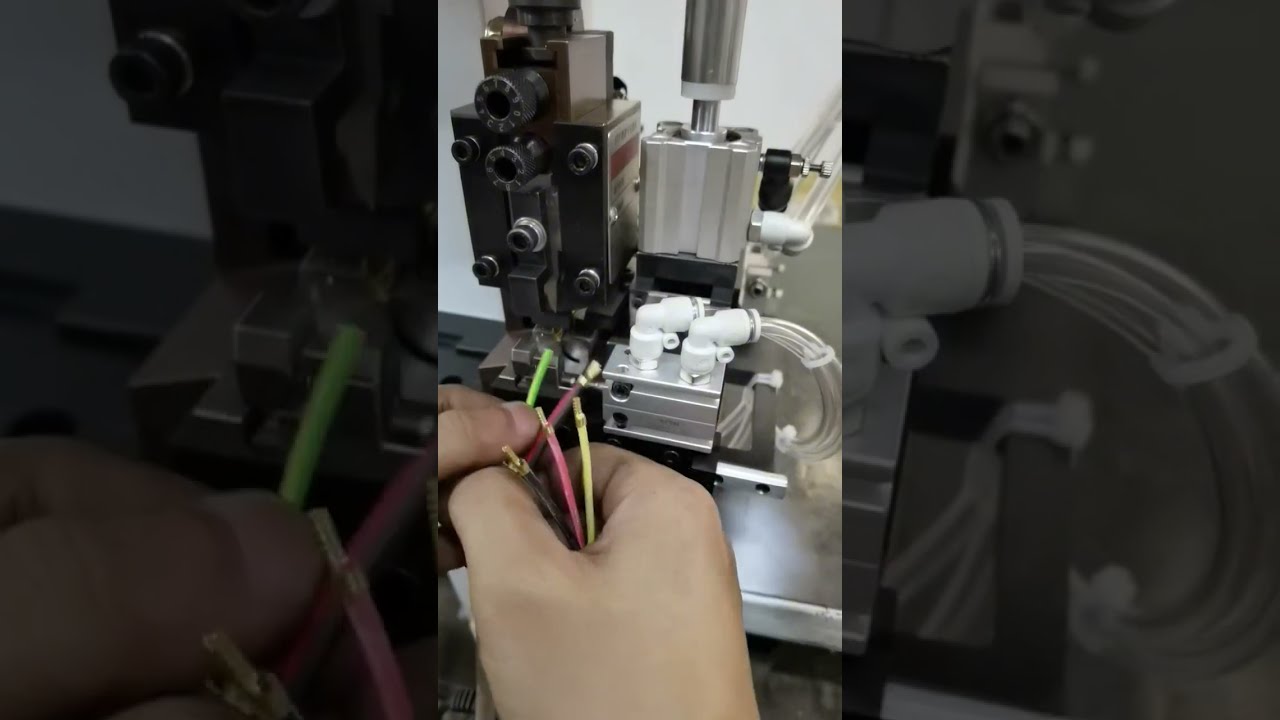 İhracat Versiyonu Düz Sürekli Şerit Terminal Makinesi - Yüksek Hızlı Kablo Krimp #fabrika #makine