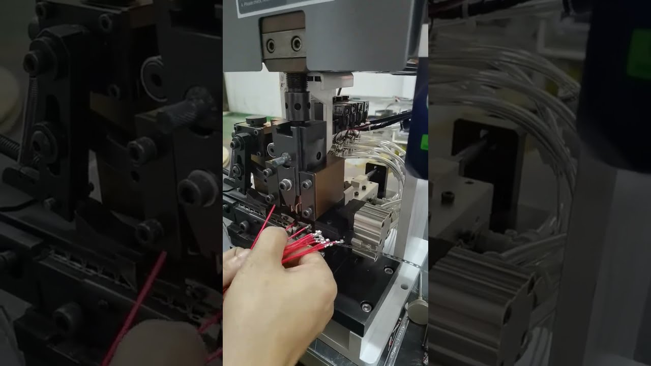 Sürekli Şerit Terminal Makinesi Gerçek Çekim Videosu | Kablo Sıyırma ve Otomatik İşleme