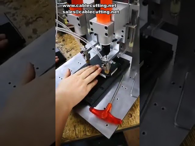 El Tipi Otomatik Kilitlemeli Tornavida - Üflemeli ve Yarı Otomatik Vidalama Makinası