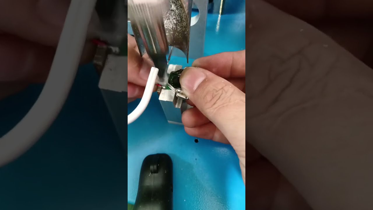 Kaynak Teli ve Küçük Devre Kartları İçin Gerçek Çekim | Fabrika Otomasyon Makinesi