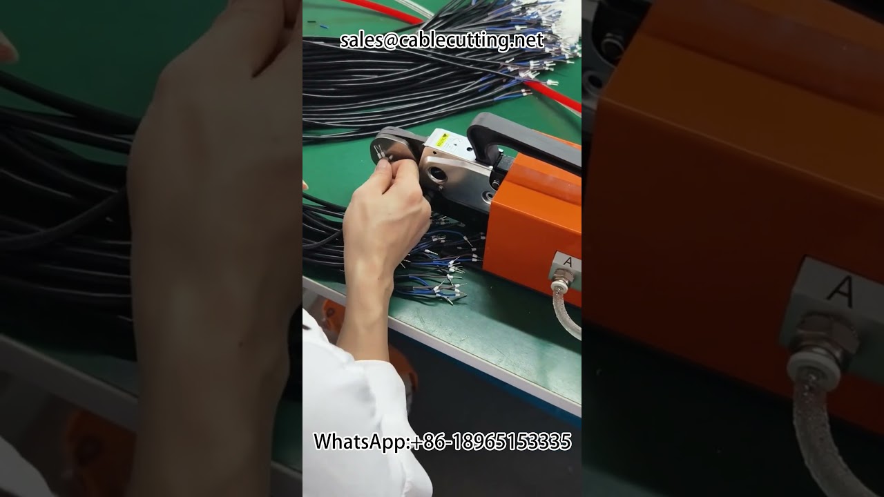 0,25-10 mm² Kare Boru Tipi Terminaller İçin Dörtgen Sıkma Makinesi